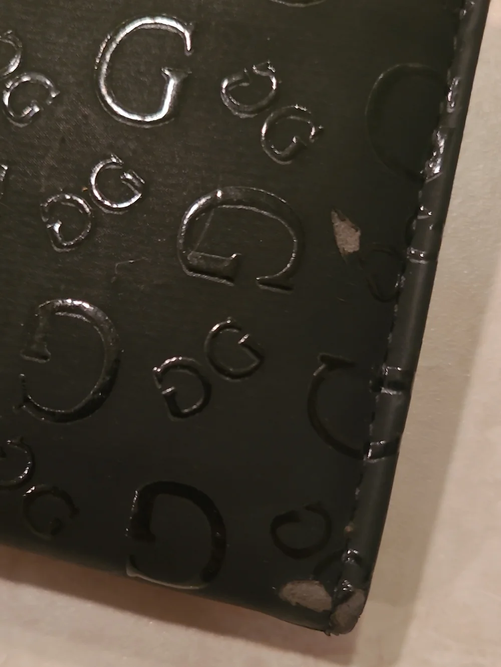 NWOT Guess Black Trifold Wallet